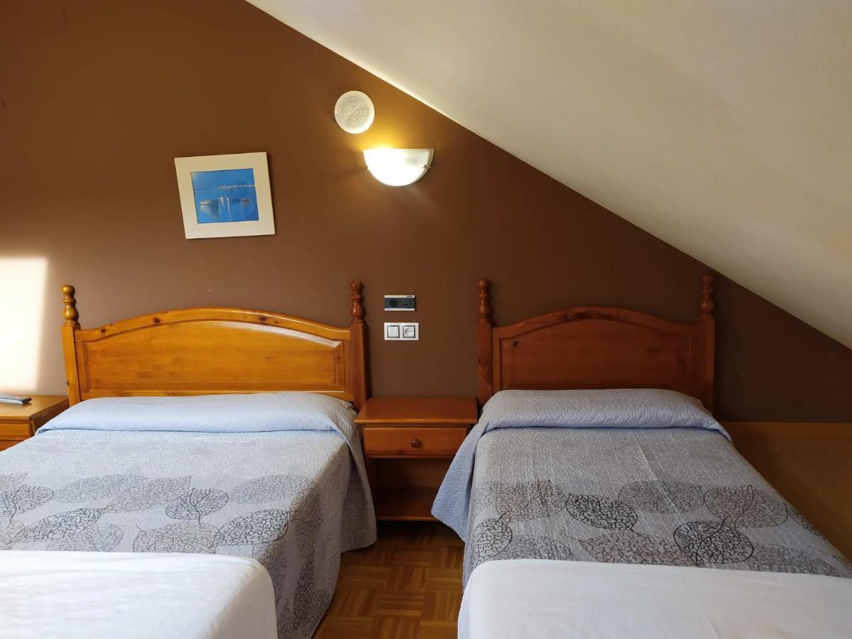 Hotel Santa Cristina Pola de Lena Ngoại thất bức ảnh