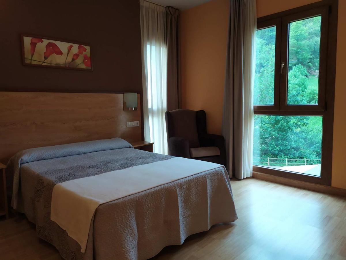 Hotel Santa Cristina Pola de Lena Ngoại thất bức ảnh