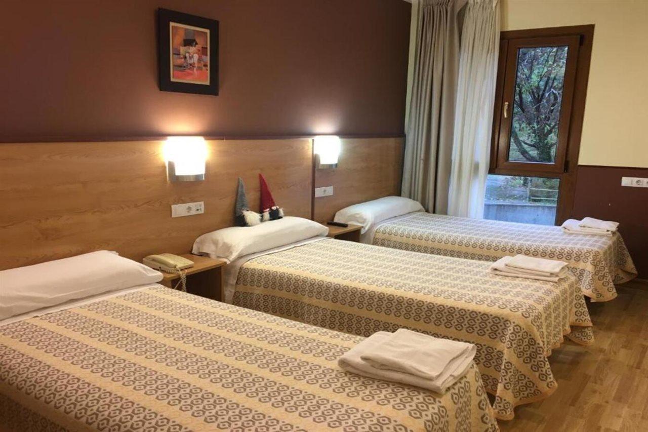 Hotel Santa Cristina Pola de Lena Ngoại thất bức ảnh
